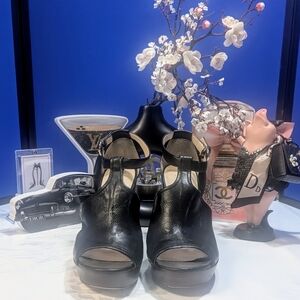 Coach Juday Black Leather And Wood Platform Heels EUC!